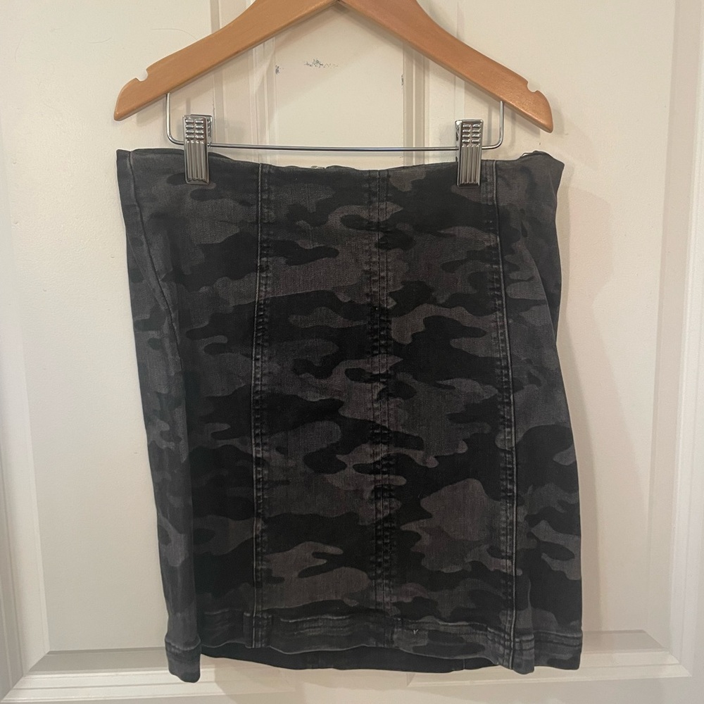 Free People Modern Fémme Camo Mini Skirt